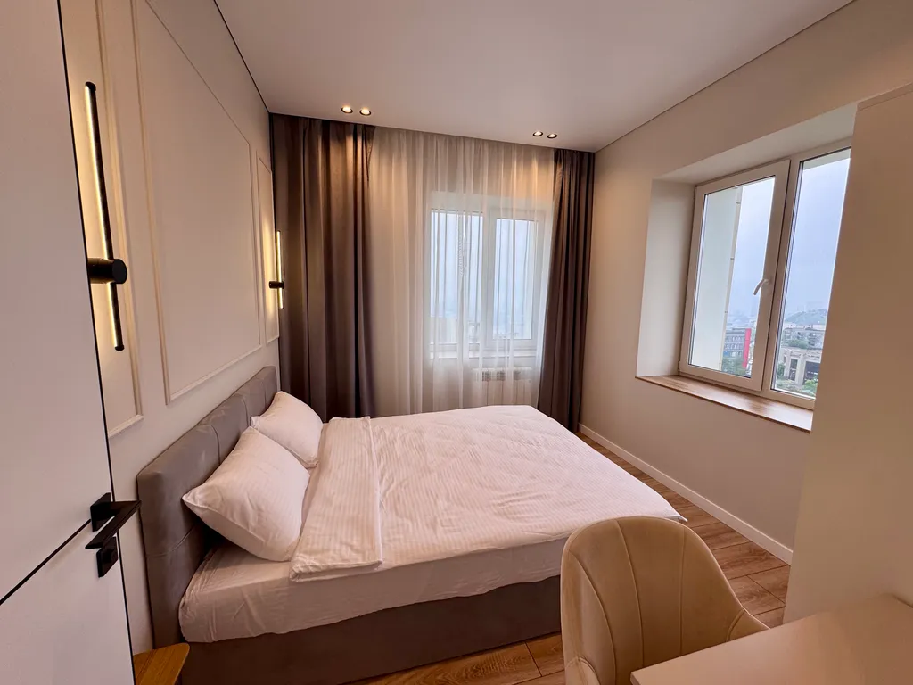 Великолепная квартира в центре с панорамным видом на Золотой мост