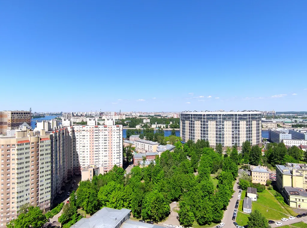 Квартира Квартира Уютная евродвушка с прекрасным видом на Неву — Санкт-Петербург