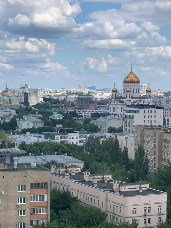 Квартира Панорамная комната на троих с видом на Кремль и Храм Христа, 14 этаж — Москва