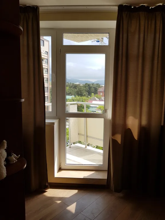 Квартира 4-комнатная Квартира — Геленджик