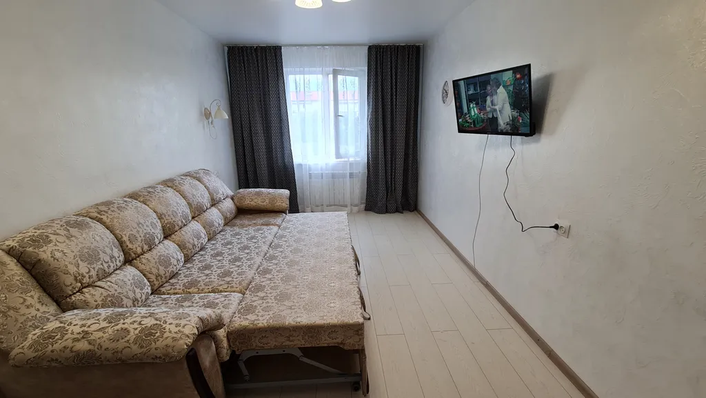 Близко к основным транспортным маршрутам и инфраструктуре