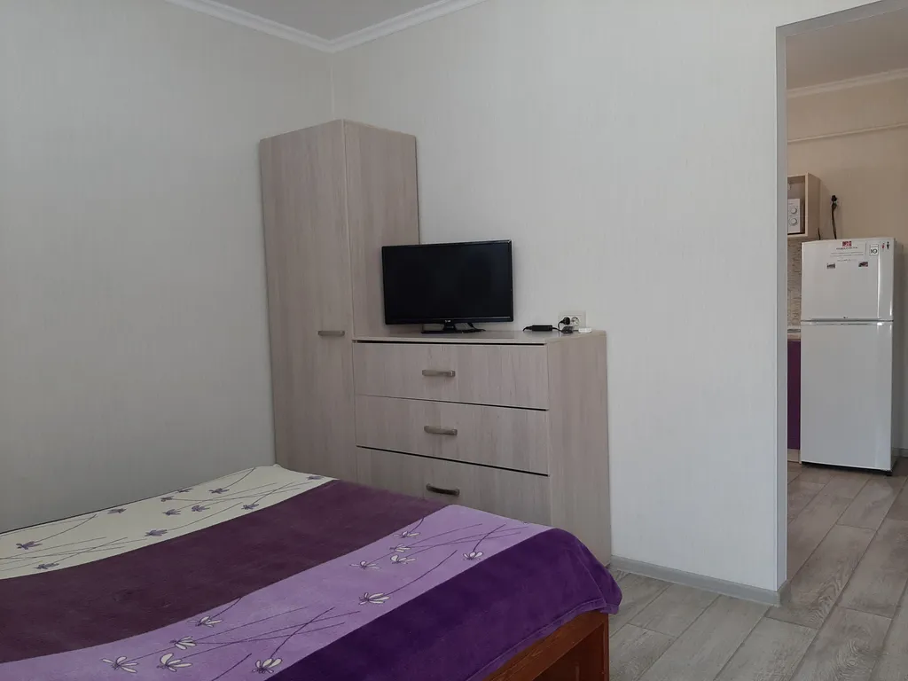 Студия в курортной части города с двориком