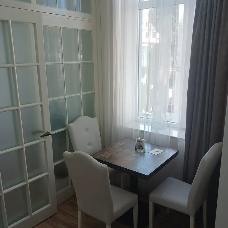 Белые апартаменты