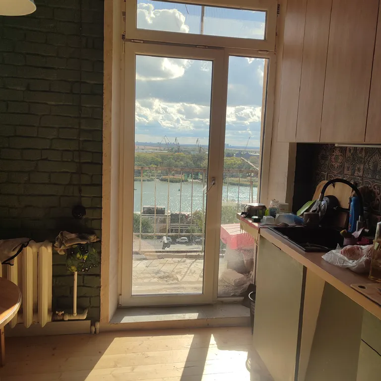 Двухкомнатная в Центре с видом на Дон