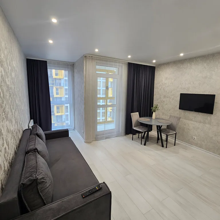 Квартира Уютная квартира-студия метро Аэродромная, рядом жд/авто вокзалы, wi-fi — Минск