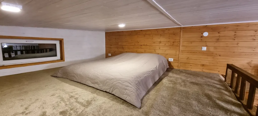 Коттедж Дом с террасой в лесу рядом с речкой — Архыз