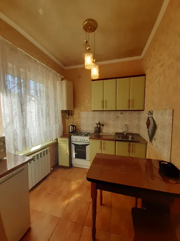 Уютная квартира отдельным входом и своим двориком