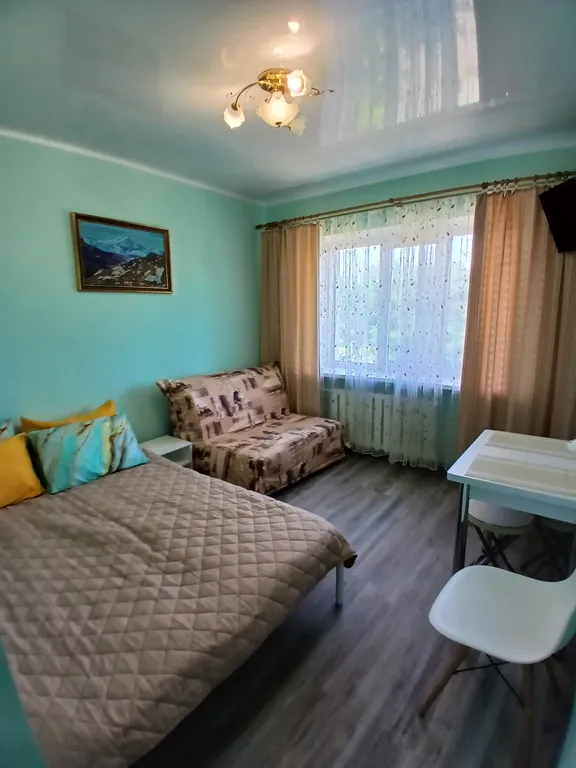 Квартира-студия с шикарным видом из окна на горы и парк — аренда посуточно в Кисловодск