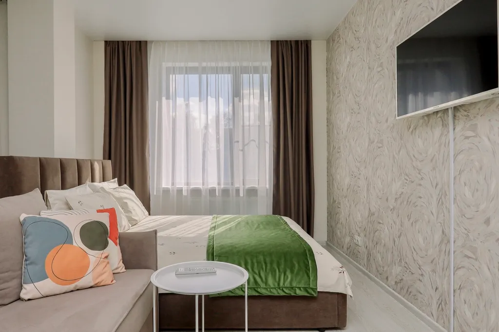 4 Угла: Тот самый ЖК колизей на набережной, М.Горького, 150