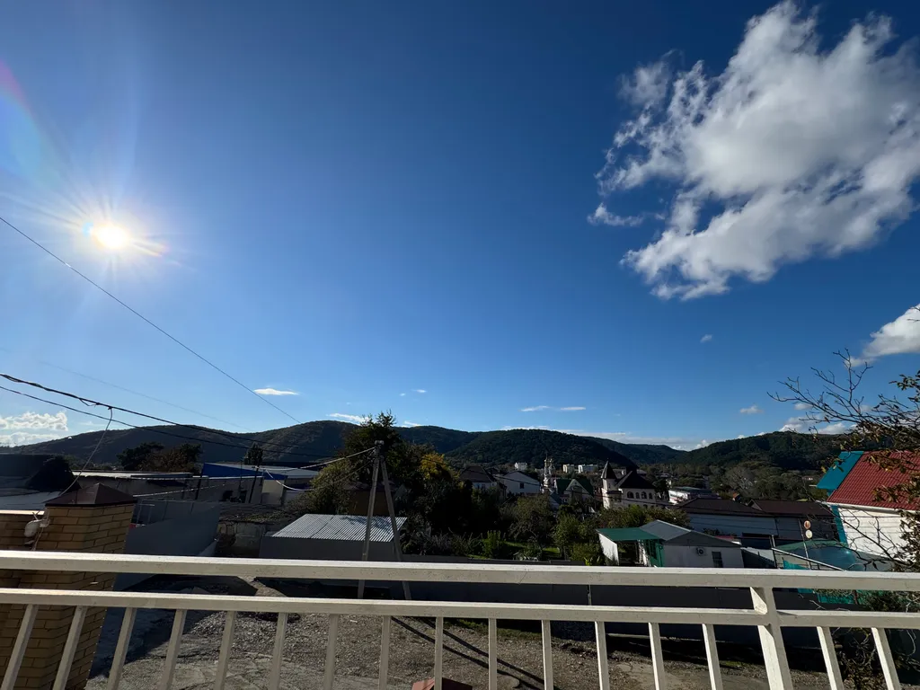 Уютный номер с видом на горы