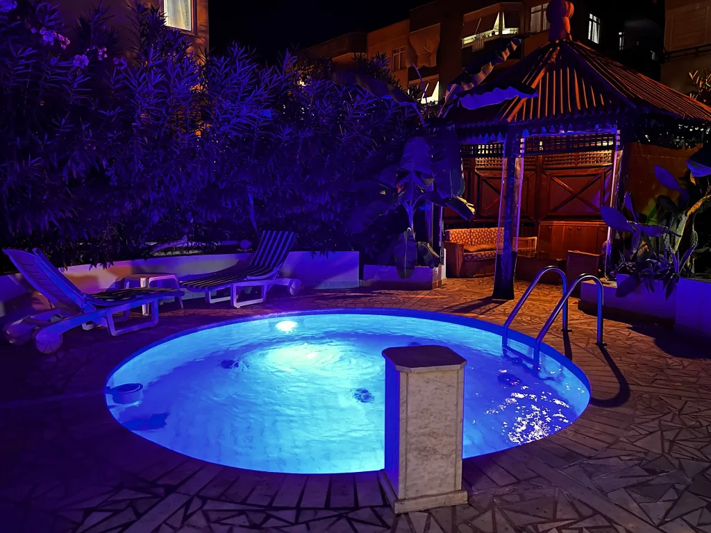 Аланья, квартира со своим бассейном и садом, до моря 7 минут