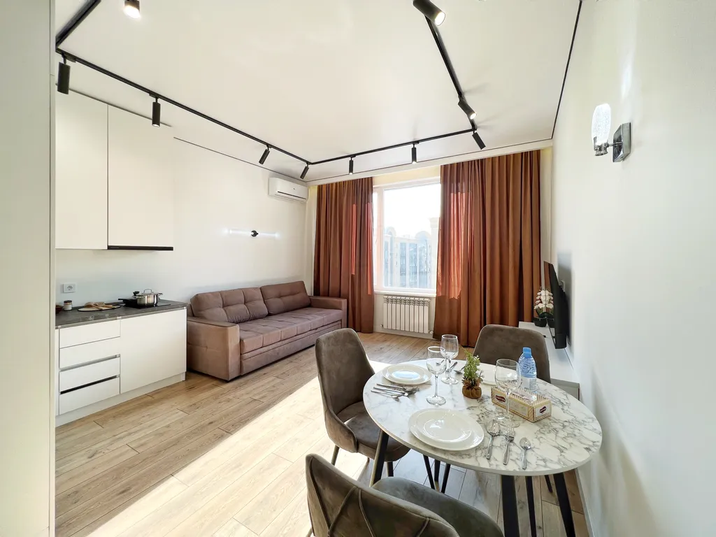 Five New business-class apart r-house near mega