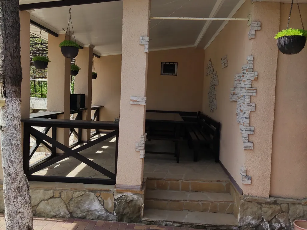 Коттедж Уютный дом в живописном пригороде, рядом с Чёрным морем и озером Абрау — Южная Озереевка