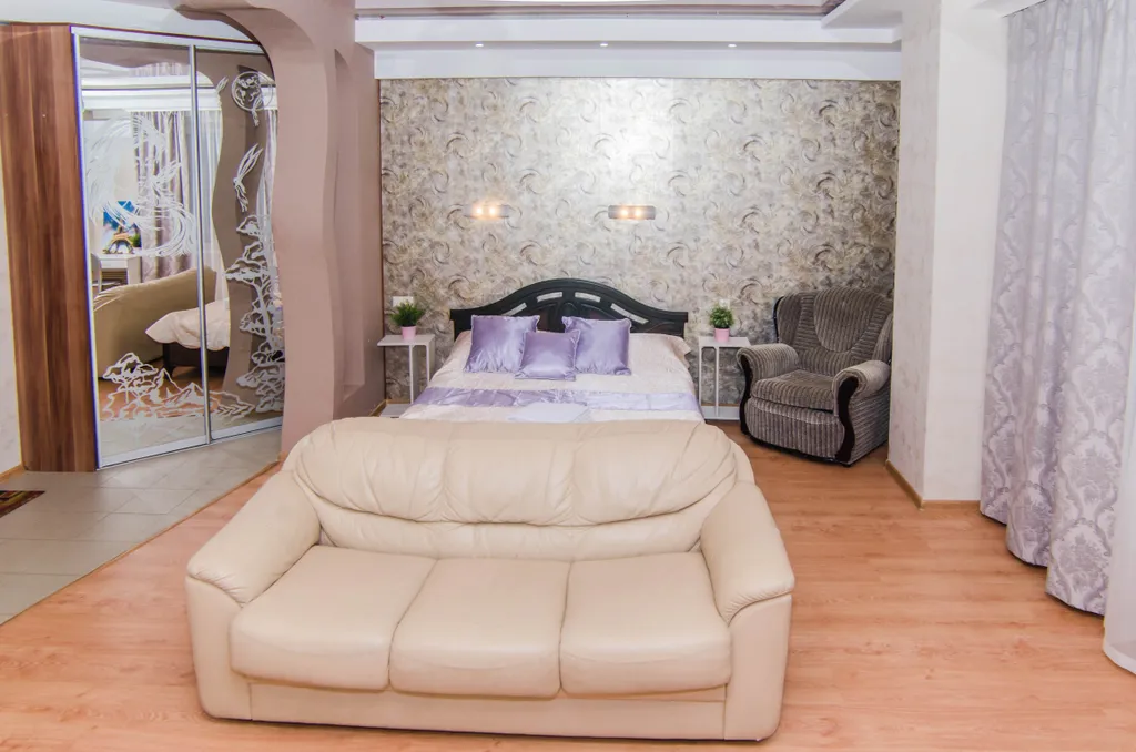 Уютная студия с джакузи в центре