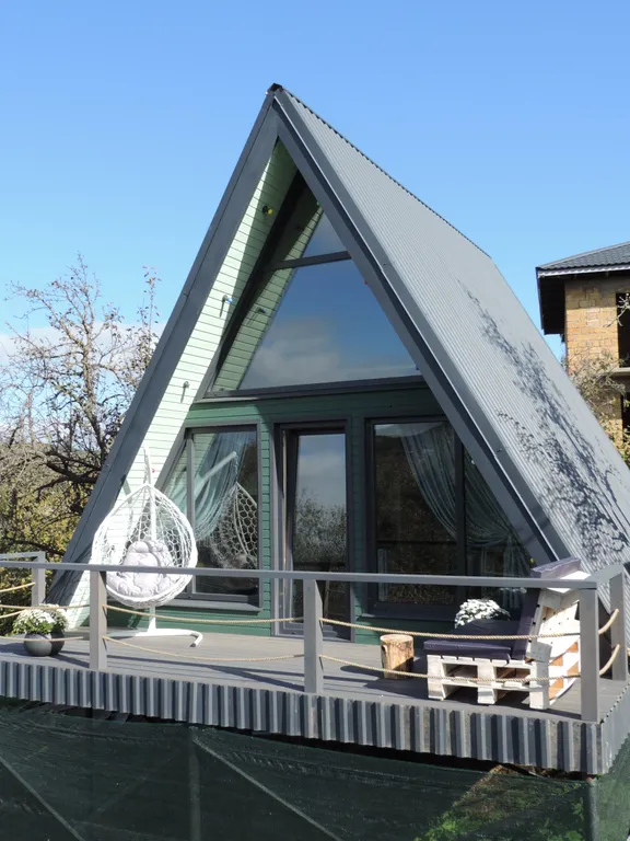 Коттедж Дом у речки с шикарным видом на горы — Соколиное