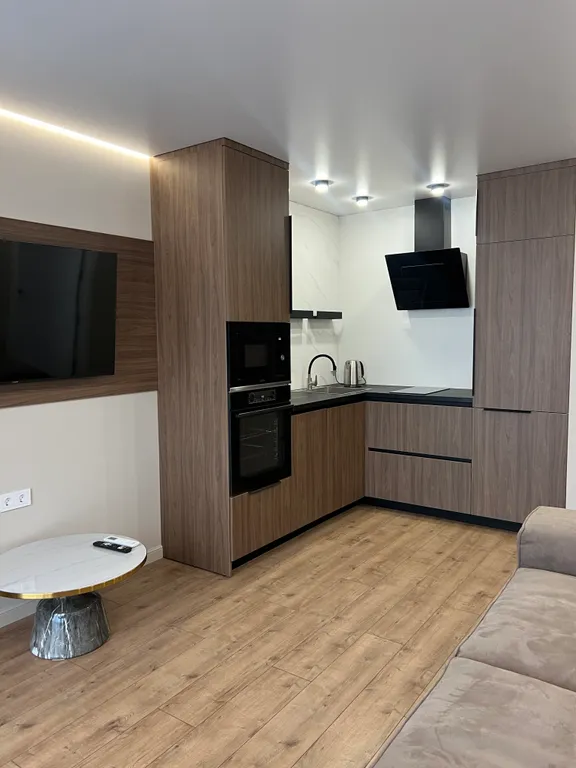 Комфортабельная трёхкомнатная квартира с шикарной территорией