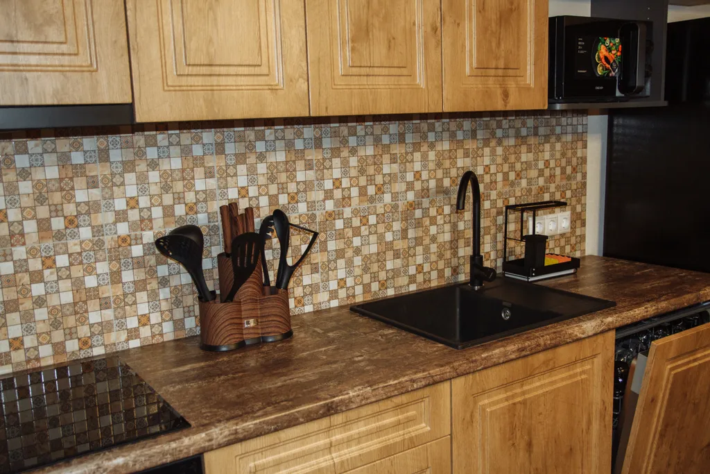 Уютный коттедж в сосновом лесу с видом на озеро