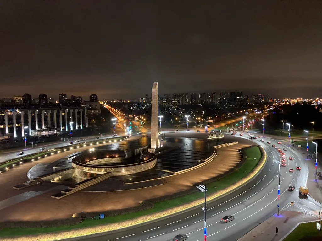 Видовая квартира в шаговой доступности от метро