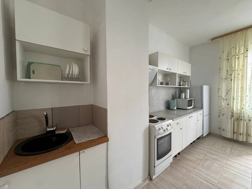 Просторная студия у реки