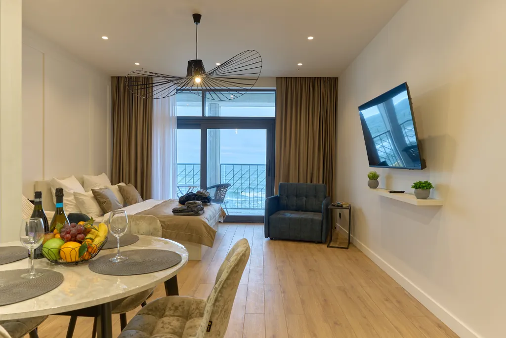 Уютные апартаменты на третьем этаже с видом на море