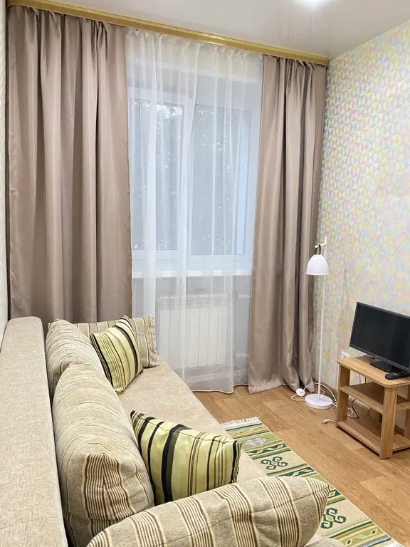 Квартира Уютная 2 комнатная квартира рядом с аэропортом Толмачёво и Экспоцентром — Обь