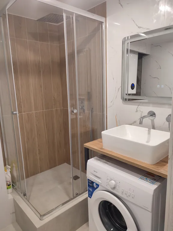 Новая, небольшая студия, евро, всё есть, кресло раскладывается