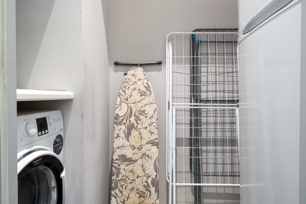 Четырехкомнатная квартира с бaлкoнoм в цeнтрe