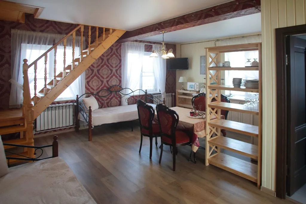 Коттедж Купеческий дом — аренда посуточно в Хутынь