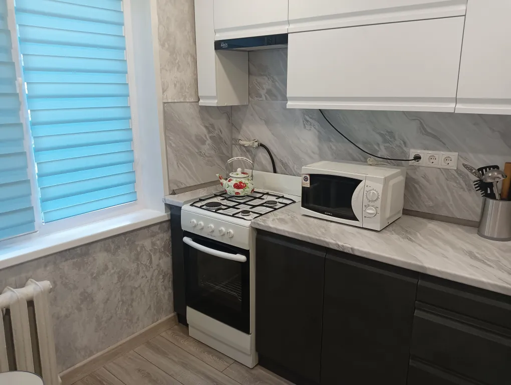 Однушка возле трамвайного кольца