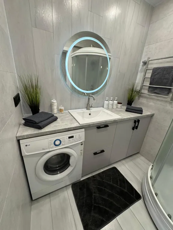 Уютная квартира с панорамными окнами