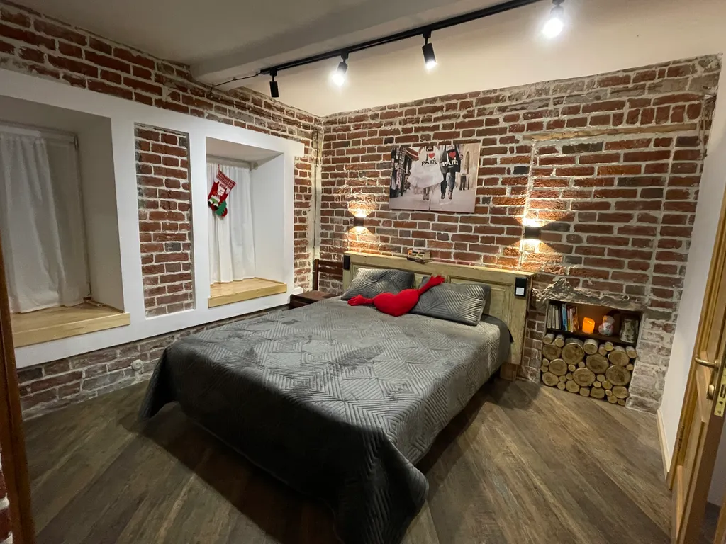 Уютный дом в самом сердце города