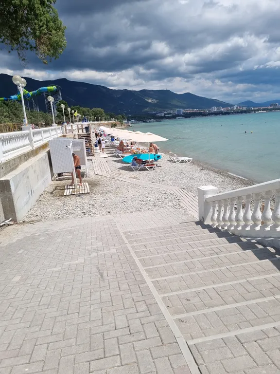 Дом рядом с морем в тихом районе