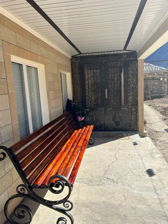 Большой уютный дом