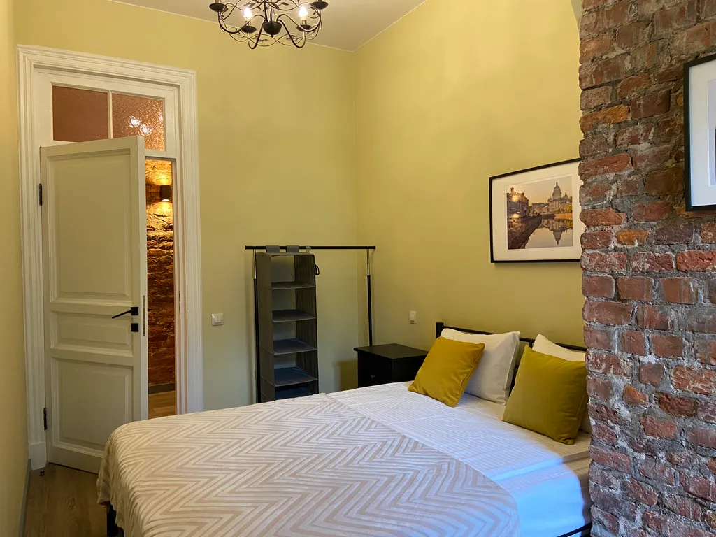 Квартира 4-комнатная Квартира — Санкт-Петербург