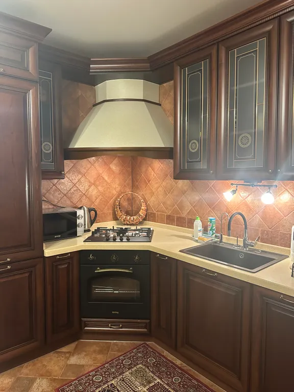 Большая однушка в центре города с отдельной спальней