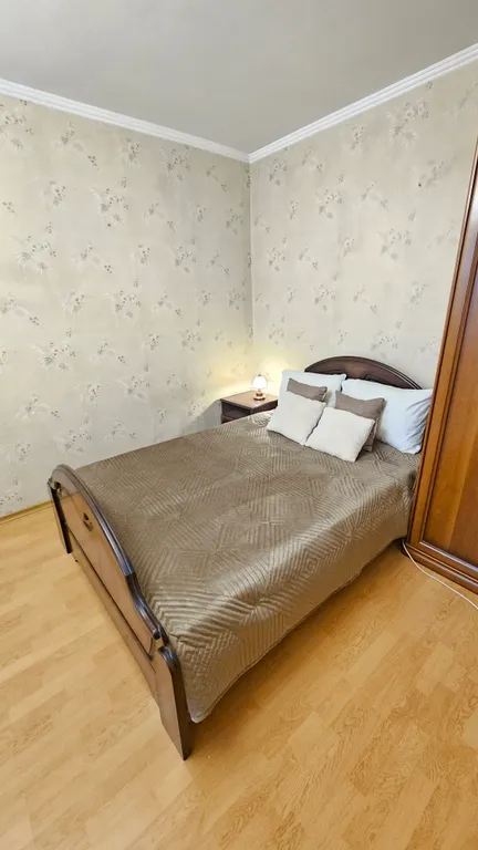 Большая просторная квартира с гостинной