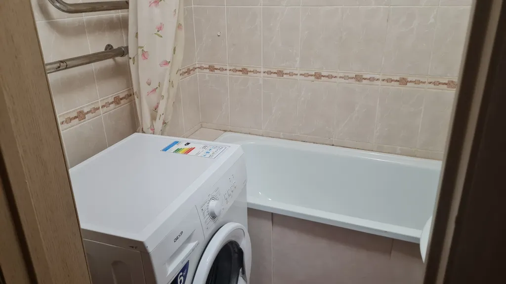 В центре ишима! Просторная 3-комн. Для командировок и семьи