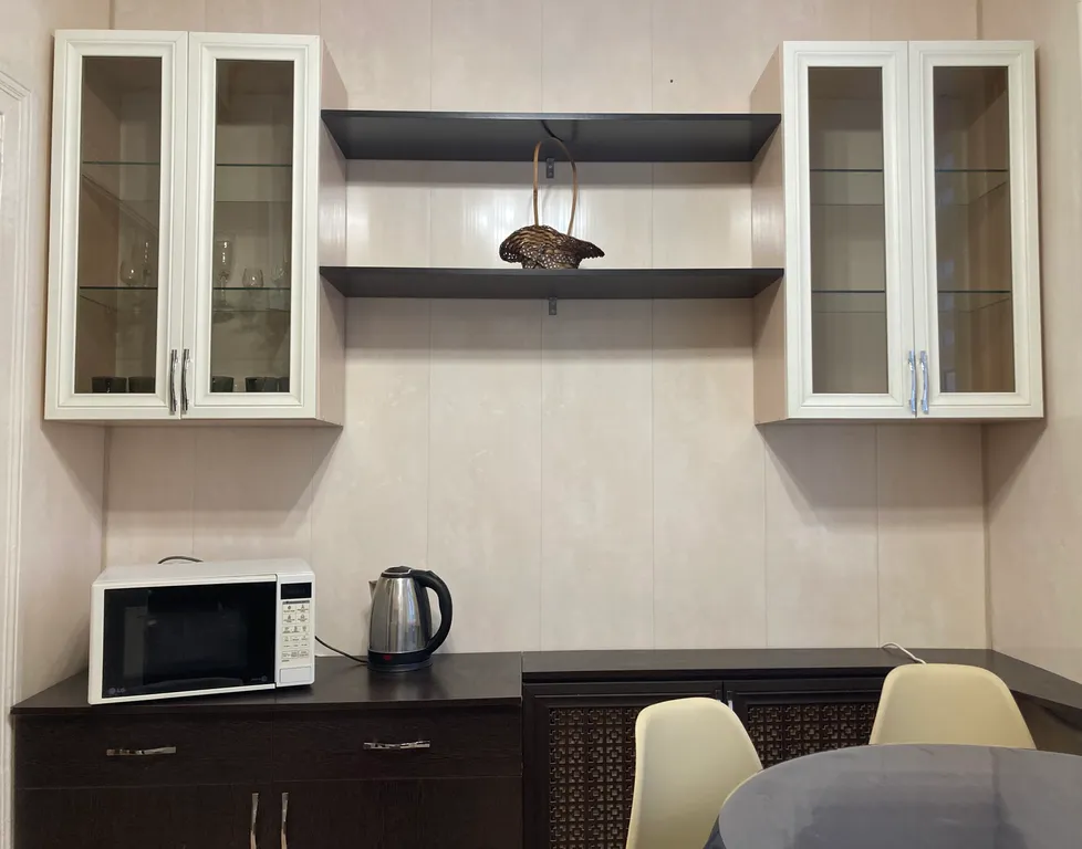 Большая квартира в сталинке