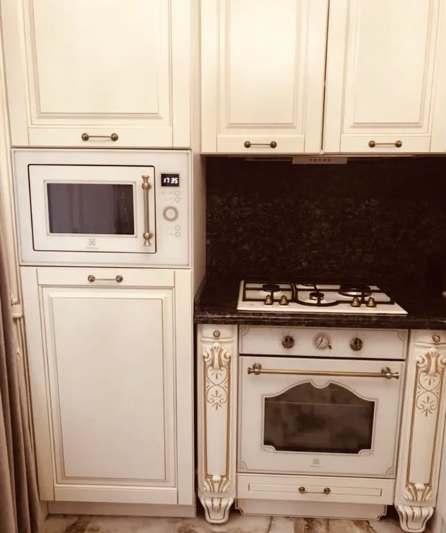 Трёхкомнатная квартира в самом центре Сочи рядом с морем