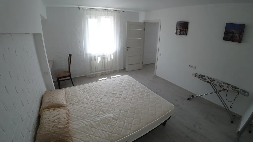 Отличная двухкомнатная квартира с двориком