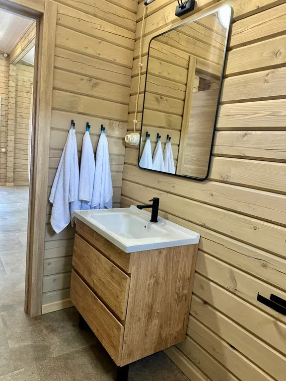 Дом с бассейном