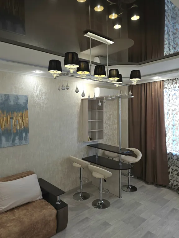 Современная в новом ЖК с водой