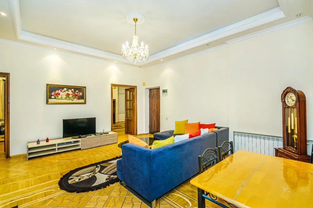 Apartment akhundov park