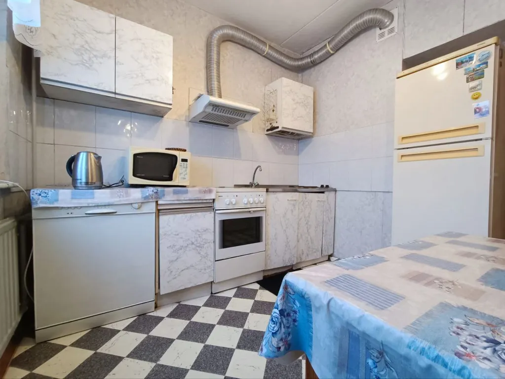 Квартира Квартира 3 раздельные комнаты 9 человек максимум, 6 раздельных спальных мест. — Колпино