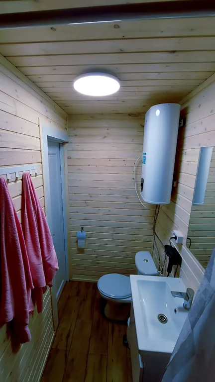 Уютный дом возле томской писаницы