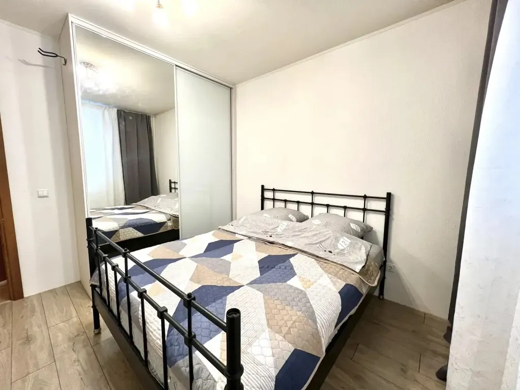 Квартира Просторная квартирка в центре Уралмаша — аренда посуточно в Екатеринбург