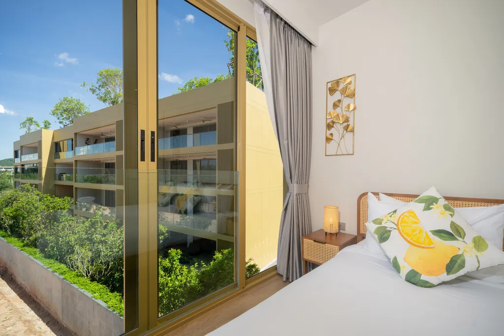 Laguna Beachside residences apartment