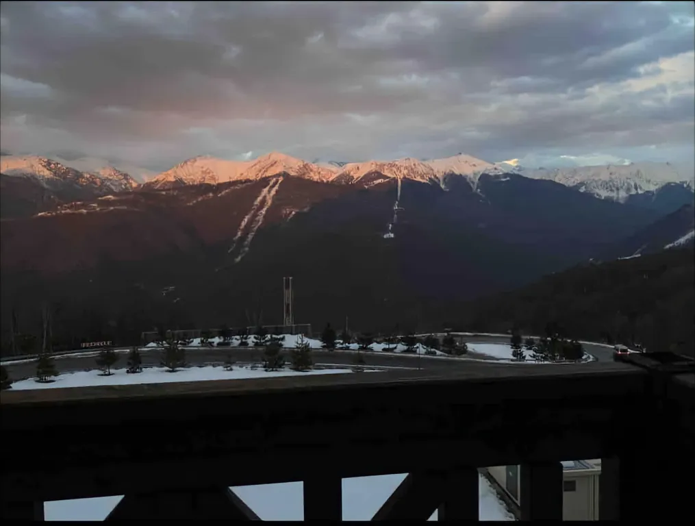 Большие апартаменты с видом на горы