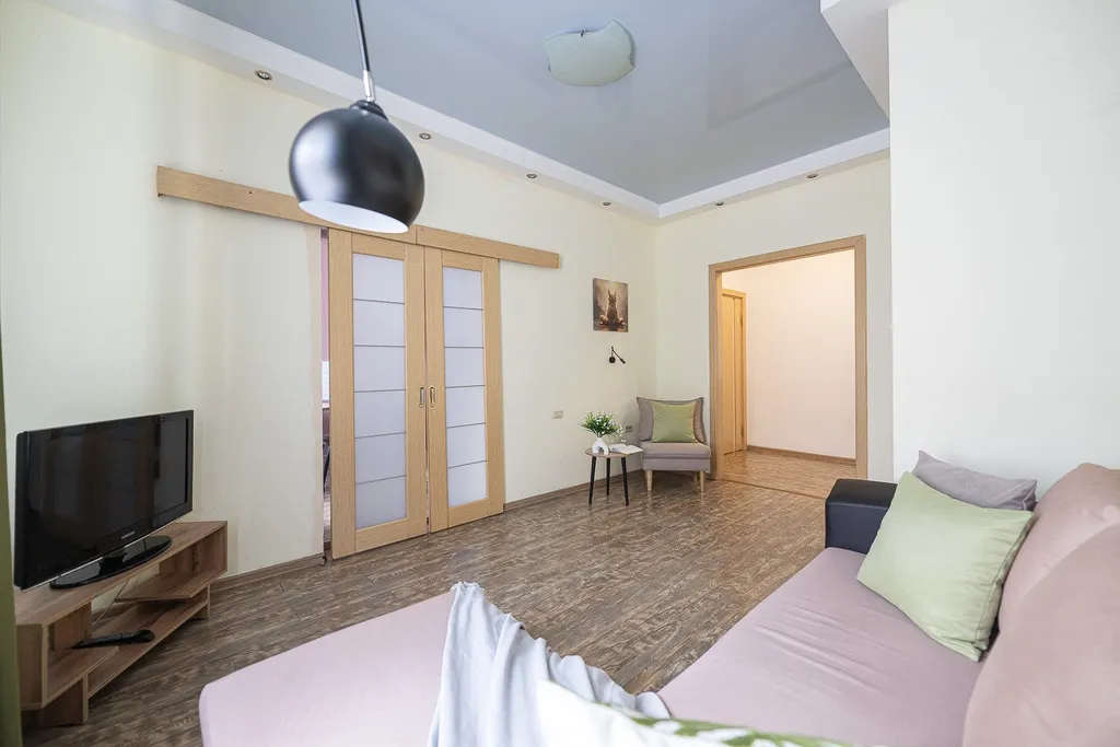 На площади Революции