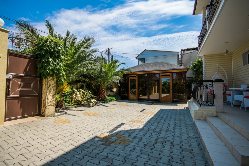 Отдельный коттедж "Регина" с бассейном и хаммамом  рядом с Сочи Парком